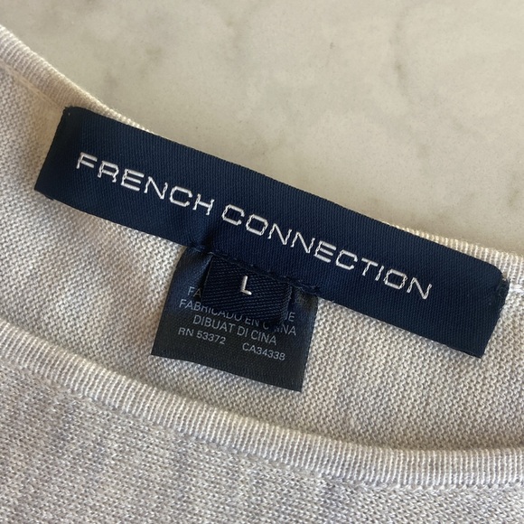 French Connection light gray sweater, size Large. - Picture 2 of 5